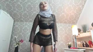 YaniraMuslim are you really arab woman or you just a hot romanian webcam goddess