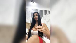 CindyStars - busty brunette webcam babe