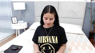 RachelMill brunette webcam teen - a fan on nirvana