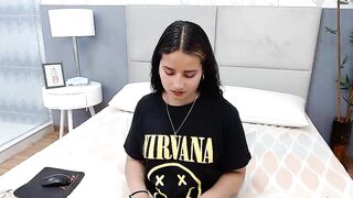 RachelMill brunette webcam teen - a fan on nirvana