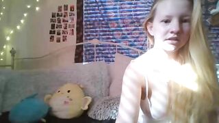 inkdfairy 2022-01-26 2314 webcam video 260122