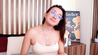 SofiaGrimald recorded webcam video 05-04-2022 1914 l in 1