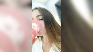 SophieBurns  webcam video 10-04-2022 1526 l i 1