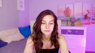 VanessaLey guys rate this webcam video and post a comment to a girl - 150622