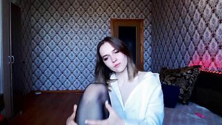 SaraStafie guys rate this webcam video and post a comment to a girl - 150622