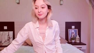HollieReynolds rate and comment girl anf this webcam video guys 160622