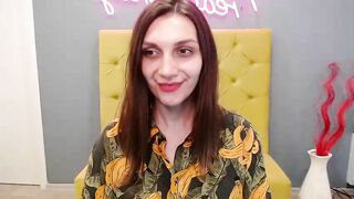 AllisonStarkey cam video rate and comment