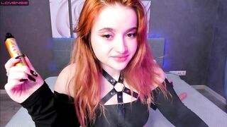 emma_butt 2022-06-28 1624 rate and comment this webcam video