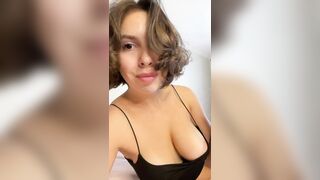 KateNote webcam video - guys please rate and comment the live show