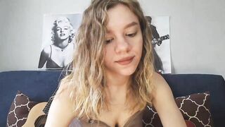 CarolineMusa webcam video - rate and comment