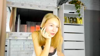 blondylilu 2022-11-02 1434 webcam video