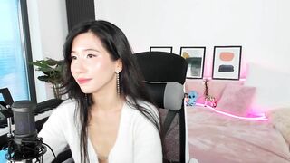 JennieMoon webcam video 04-11-2022 1217