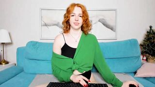 AdeleHicks webcam video 21122022 1243