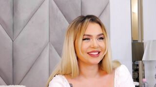 EllaJade hot cam video live recorded show 28122022 1019