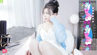 SM_siqing 2022-12-31 1312 top webcam young lady