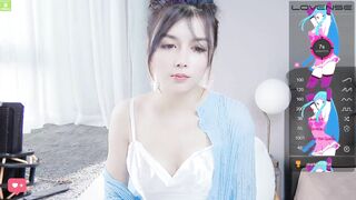 SM_siqing 2022-12-31 1312 top webcam young lady