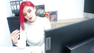 LiaWinters busty and booty cam coed hot live video