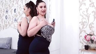 BellaDoyle naughty spicy playful and always wet cam girl