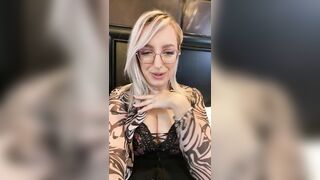 BeatriceJules horny cam girl teasing moves on webcam video