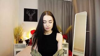 SophiaLiluis webcam video 280223 1452