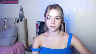 miaangel9 2023-07-07 1549 webcam video