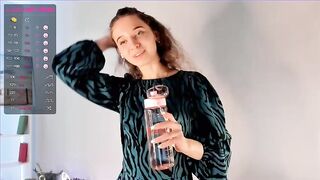 francesdonna 2023-07-19 1437 webcam video