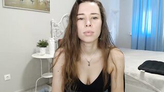 KiraRobets webcam video 2307231847