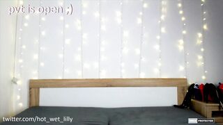 hot_wet_lilly 2023-07-27 2106 webcam video