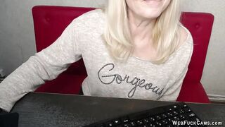 Amateur MILF flashes boobs on webcam